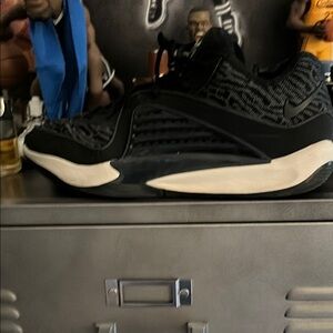 Nike Men's Black Athletic Shoes